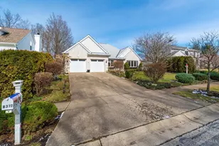 8372 Benton Ridge Ln, Cincinnati, OH 45255 - Photo 3