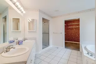 8372 Benton Ridge Ln, Cincinnati, OH 45255 - Photo 29