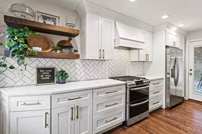 6537 Cliff Ridge Lane, Columbia Township, OH 45213 - Photo 11