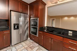 2444 Madison Rd, Cincinnati, OH 45208 - Photo 15