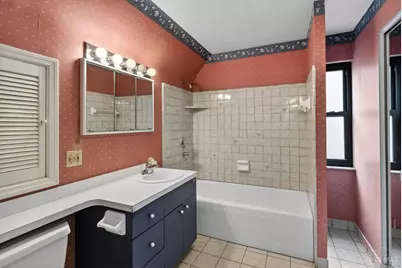 3830 Drakewood Drive, Cincinnati, OH 45209 - Photo 19