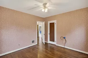 3830 Drakewood Dr, Cincinnati, OH 45209 - Photo 13