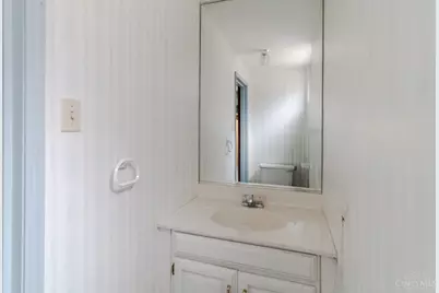 3830 Drakewood Drive, Cincinnati, OH 45209 - Photo 27