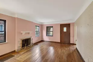 3830 Drakewood Dr, Cincinnati, OH 45209 - Photo 5