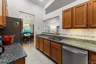 11971 Olde Dominion Dr, Symmes Township, OH 45249 - Photo 5