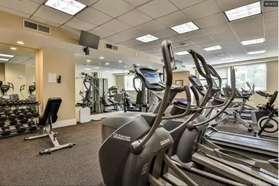 2200 Victory Parkway #806, Cincinnati, OH 45206 - Photo 17