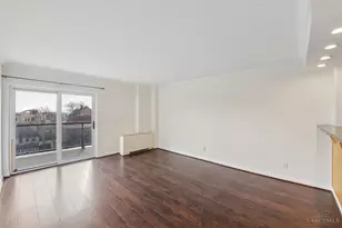 2200 Victory Pkwy, Cincinnati, OH 45206 - Photo 3