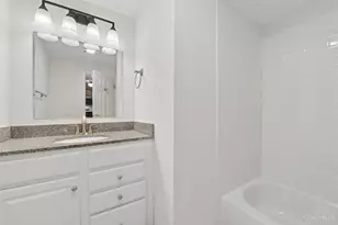 2200 Victory Pkwy, Cincinnati, OH 45206 - Photo 11