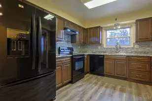 9606 Millbrook Dr, Springfield Township, OH 45231 - Photo 17