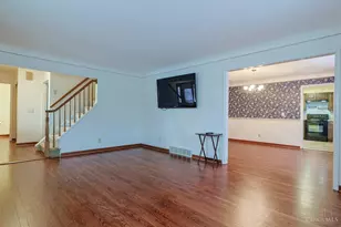 9606 Millbrook Dr, Springfield Township, OH 45231 - Photo 7
