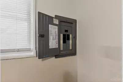 8771 Desoto Drive, Springfield Township, OH 45231 - Photo 23