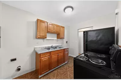 8771 Desoto Drive, Springfield Township, OH 45231 - Photo 13