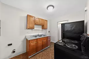 8771 Desoto Dr, Springfield Township, OH 45231 - Photo 13