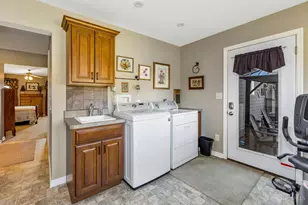 1634 Hine Rd, Ross Township, OH 45013 - Photo 23