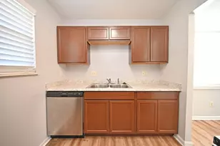 3467 Amberway Ct, Colerain Township, OH 45251 - Photo 5