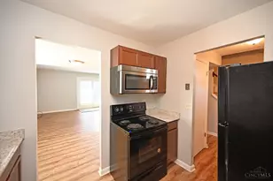 3467 Amberway Ct, Colerain Township, OH 45251 - Photo 7