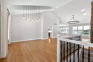 1646 Fairway Crest, Miami Township, OH 45140 - Photo 5