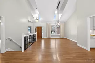 1646 Fairway Crest, Miami Township, OH 45140 - Photo 7