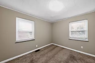 5104 Lillian Dr, Cincinnati, OH 45237 - Photo 9