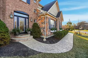 1511 Indian Bluffs Dr, Maineville, OH 45039 - Photo 3