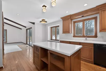 560 Blackhawk Trail, Miami Township, OH 45140 - Photo 15