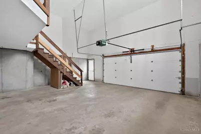 560 Blackhawk Trail, Miami Township, OH 45140 - Photo 29