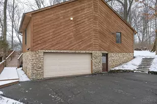 560 Blackhawk Trail, Miami Township, OH 45140 - Photo 5