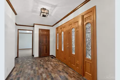 560 Blackhawk Trail, Miami Township, OH 45140 - Photo 7