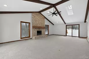 560 Blackhawk Trail, Miami Township, OH 45140 - Photo 9