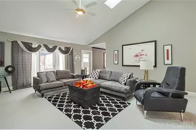 735 Chaucer, Tipp City, OH 45371 - Photo 7