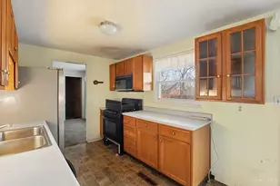 12128 Benadir Rd, Cincinnati, OH 45246 - Photo 15