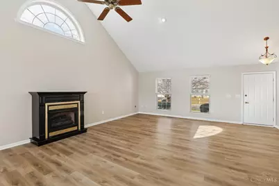 6636 Honeysuckle Lane, Hamilton Township, OH 45039 - Photo 9