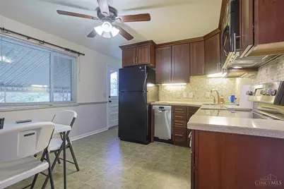 3875 Woodsong Drive, Cincinnati, OH 45251 - Photo 7