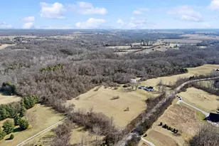 896 Ward Rd, Chester Township, OH 45177 - Photo 31