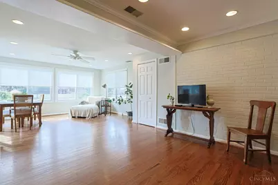 29 Forest Avenue, Wyoming, OH 45215 - Photo 9