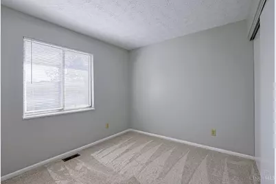 18 Oakwood Court, Springdale, OH 45246 - Photo 29