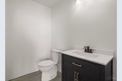 4477 Thirty Fourth Avenue #8, Cincinnati, OH 45209 - Photo 7