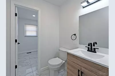 10219 Winstead Lane, Springfield Township, OH 45231 - Photo 15