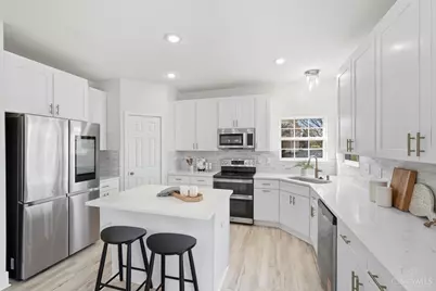 5715 Hawthorne Reserves Drive, Liberty Township, OH 45044 - Photo 17