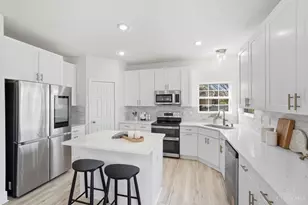 5715 Hawthorne Reserves Dr, Liberty Township, OH 45044 - Photo 17