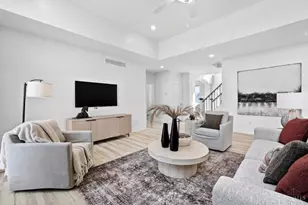 5715 Hawthorne Reserves Dr, Liberty Township, OH 45044 - Photo 9