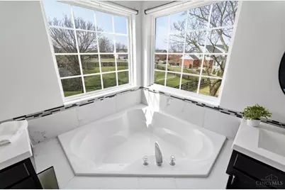 5715 Hawthorne Reserves Drive, Liberty Township, OH 45044 - Photo 41