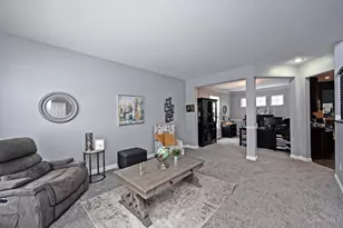 5358 White Farm Blvd, Miami Township, OH 45150 - Photo 5