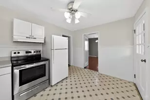 6621 Winton Rd, Springfield Township, OH 45224 - Photo 9