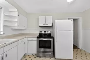 6621 Winton Rd, Springfield Township, OH 45224 - Photo 11