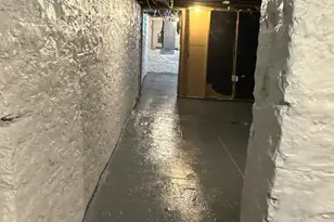 36 Wuest St, Cincinnati, OH 45217 - Photo 13