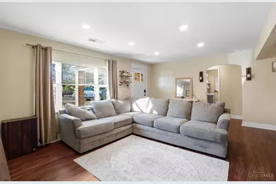 5301 Leon Ct, Green Township, OH 45238 - Photo 5