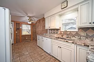 2140 Trailwood Dr, Cincinnati, OH 45230 - Photo 15