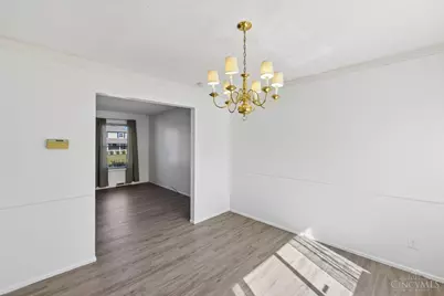 1128 Oldwick Drive, Reading, OH 45215 - Photo 7