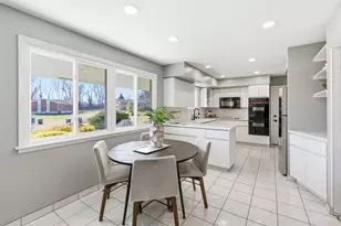 9528 Croton Dr, Montgomery, OH 45242 - Photo 5